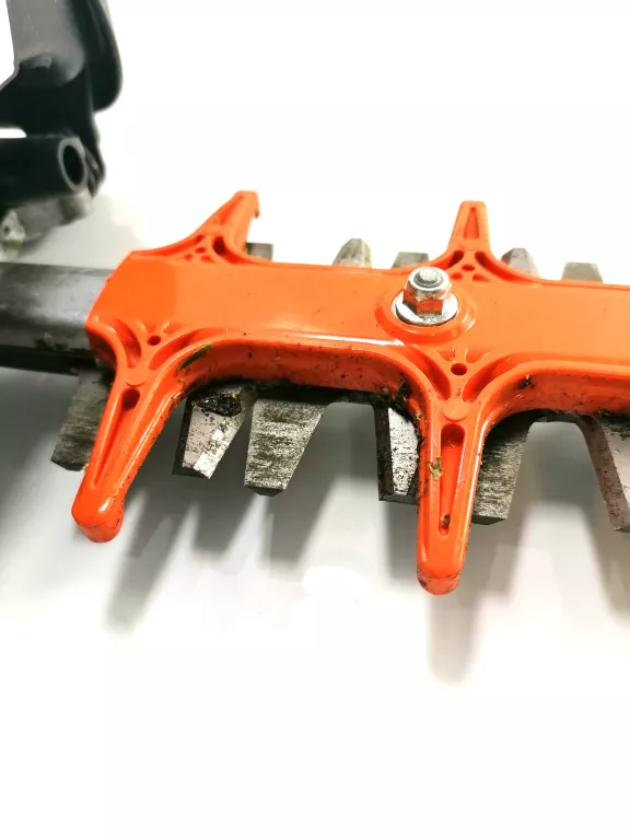 NOŻYCE STIHL HS 82R