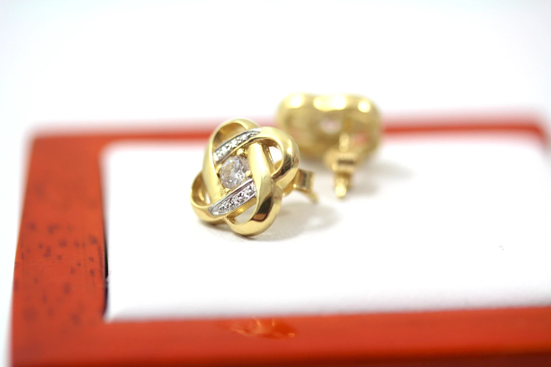 sliczne-nowe-zlote-kolczyki-cyrkonia-p-585-g-370-cechy-brak