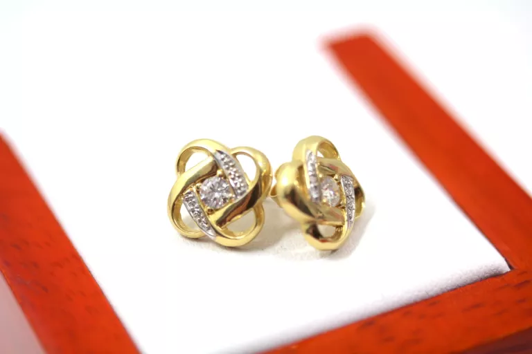 sliczne-nowe-zlote-kolczyki-cyrkonia-p-585-g-370-product-id-912d3a5d-101e-47fb-9777-462adcc178ab