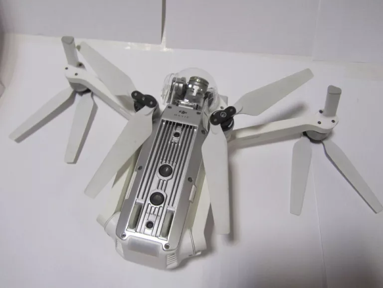 DRON DJI MAVIC PRO4K KONTROLER DJI GL200A