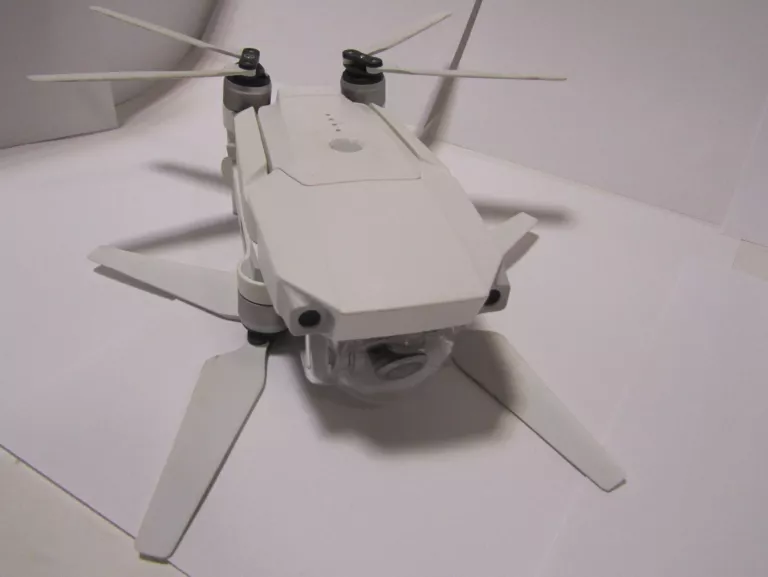 DRON DJI MAVIC PRO4K KONTROLER DJI GL200A