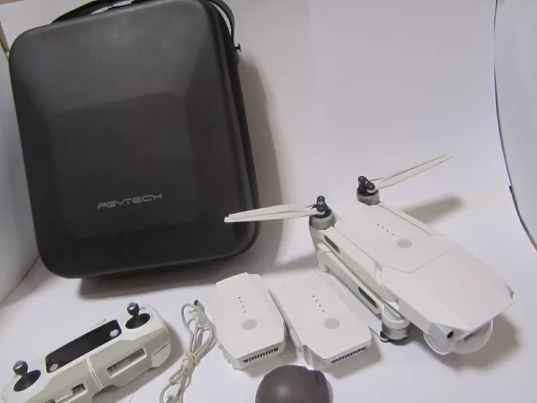 DRON DJI MAVIC PRO4K KONTROLER DJI GL200A