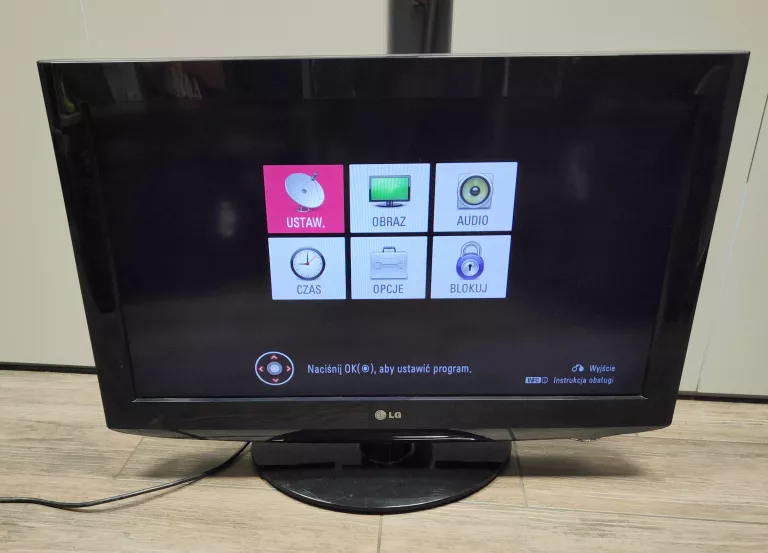 TELEWIZOR LCD LG 32 CALE 32LD320