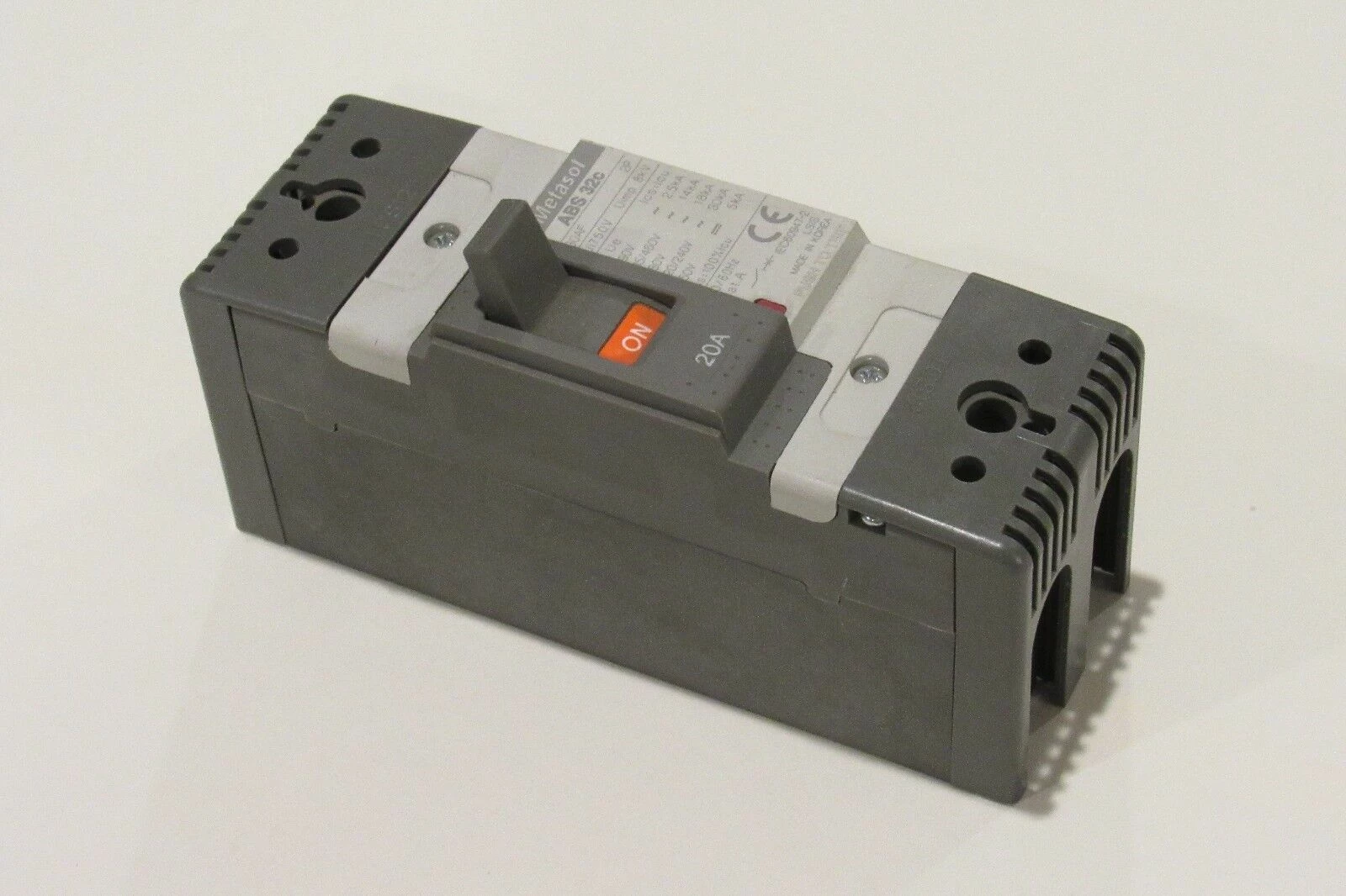 wylacznik-kompaktowy-ls-metasol-abs32c-20a-stan-uzywany