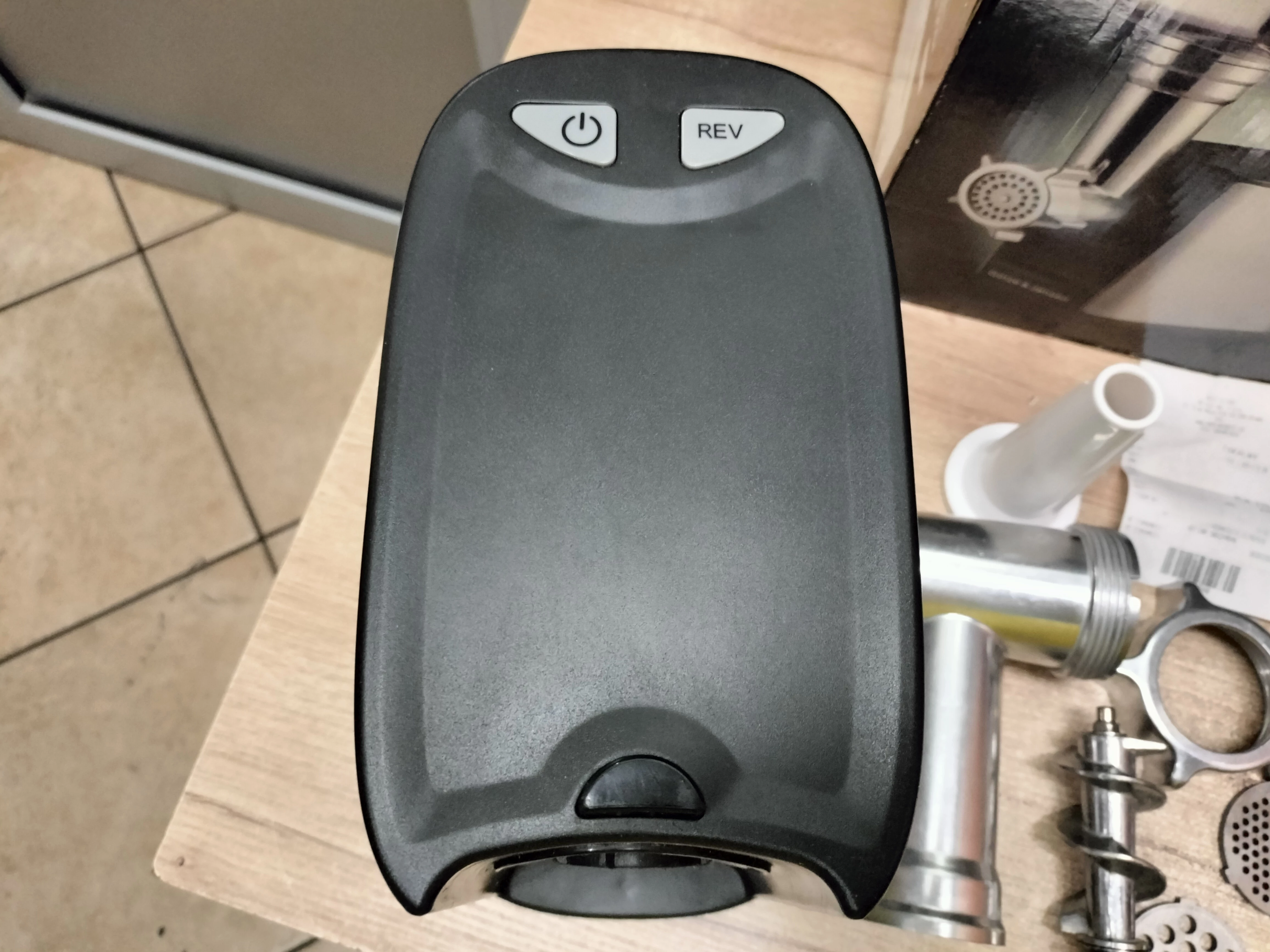 maszynka-do-miesa-gotze-jensen-mg500x-kolor-dominujacy-nie-dotyczy