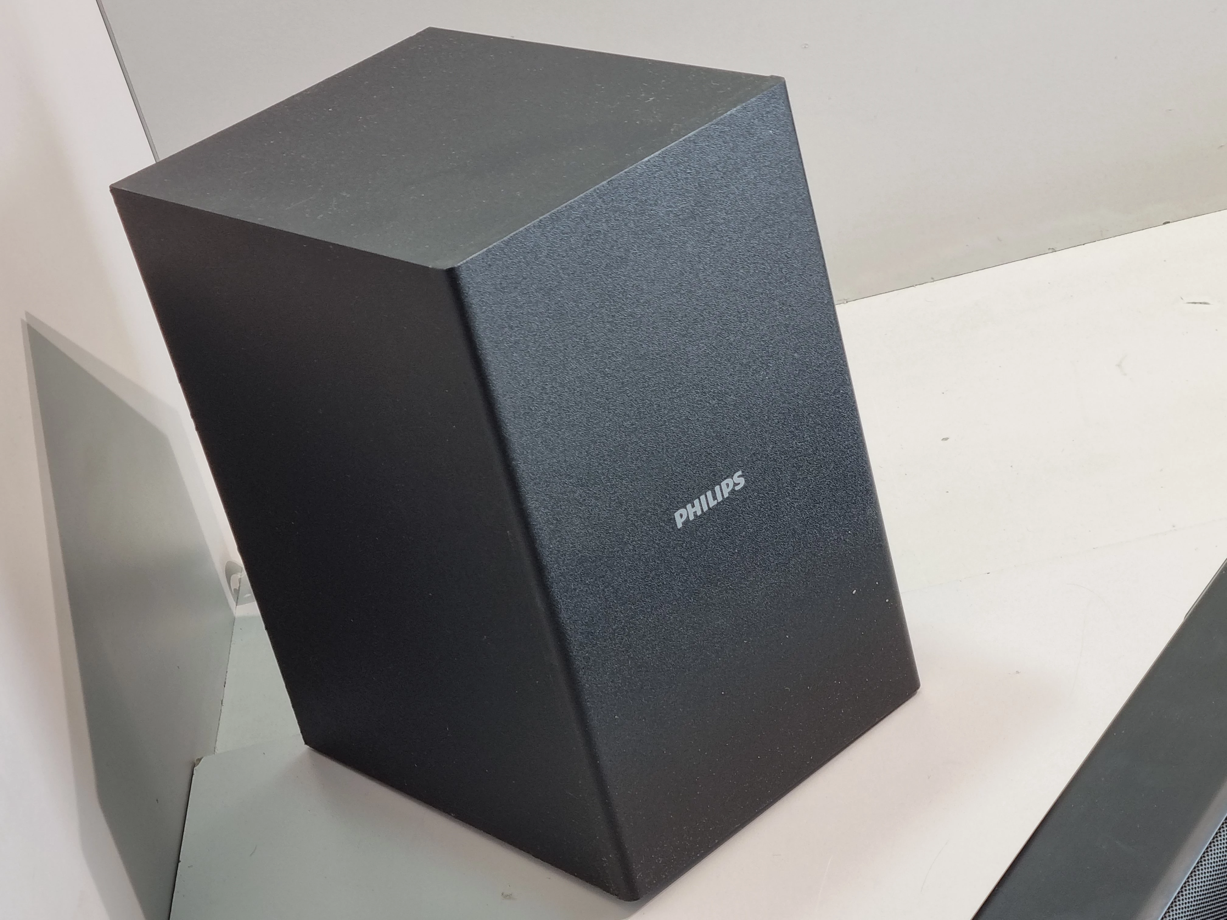 soundbar-philips-htl1510b12-pilot-system-dzwieku-21