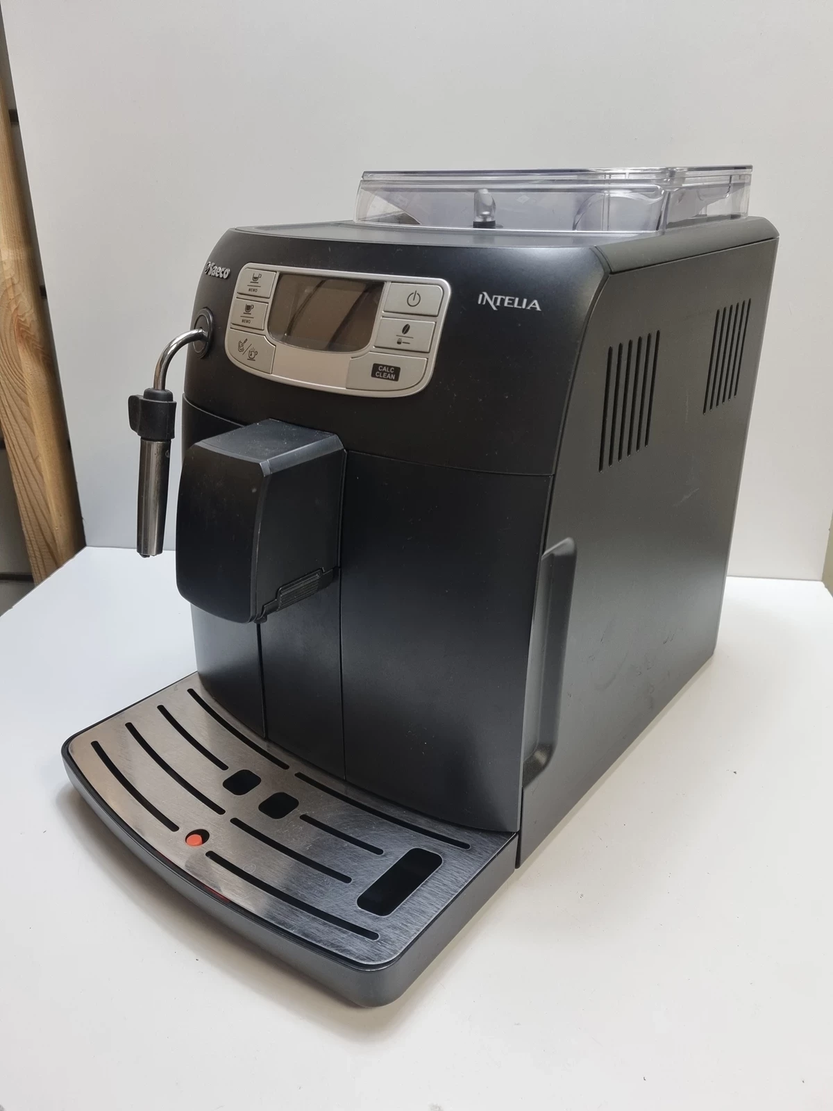 ekspres-automatyczny-philips-saeco-intelia-hd8751-dworcowa-2-leszno-pr