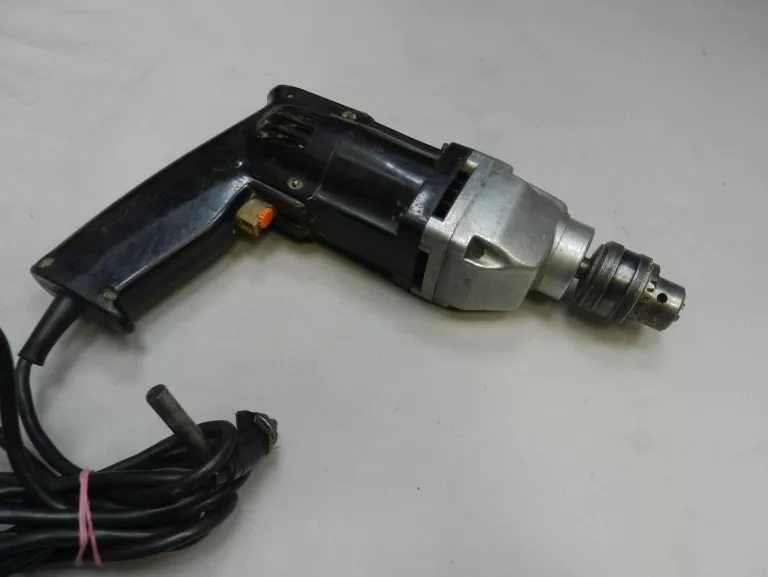 stara-rosyjska-wiertarka-rodzaj-bezudarowa