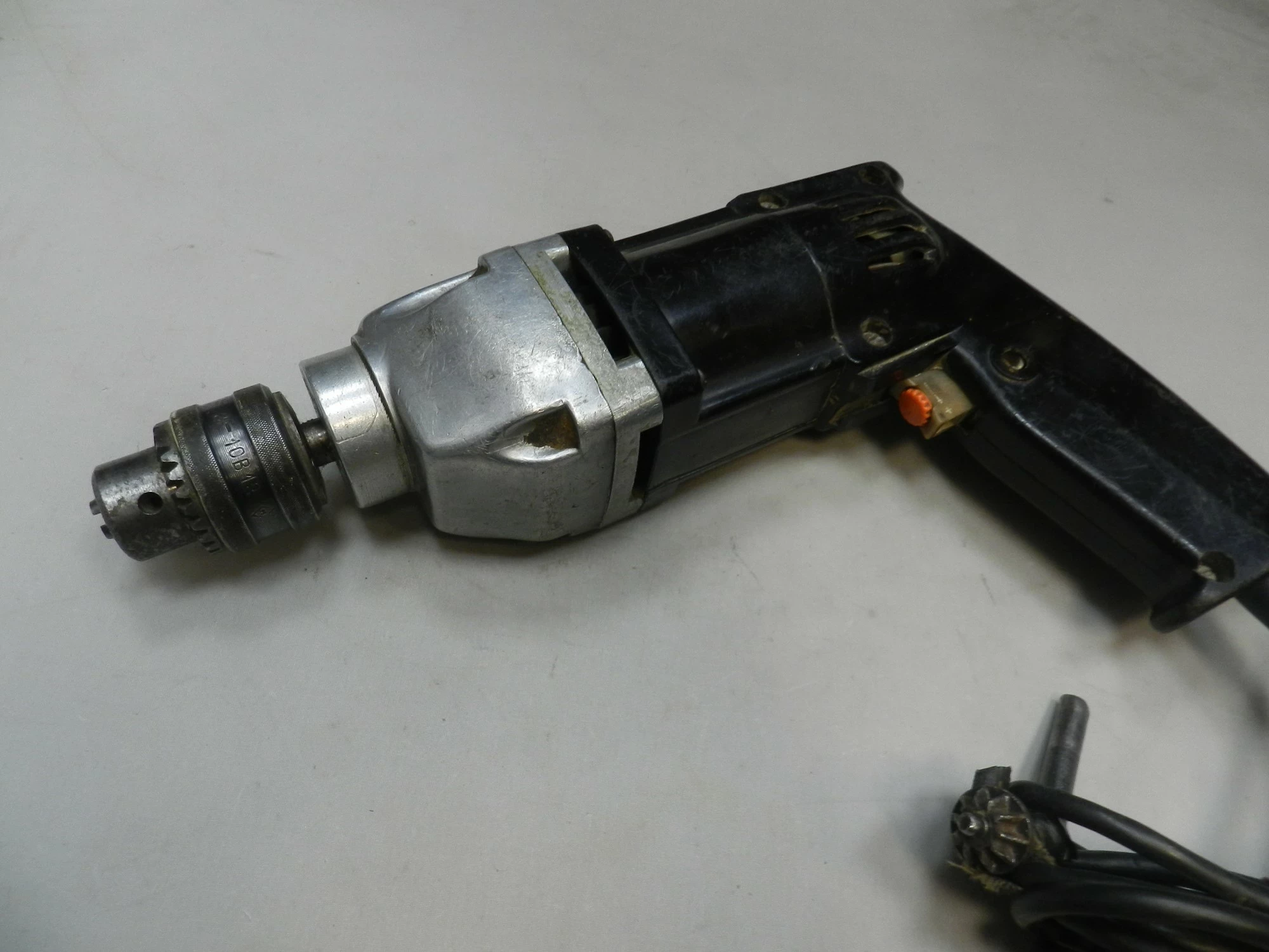 stara-rosyjska-wiertarka-stan-uzywany