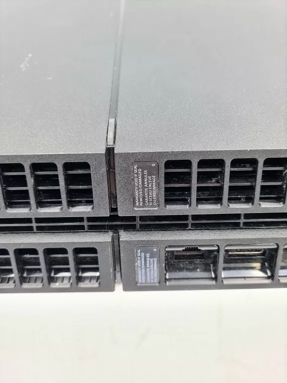 KONSOLA SONY PS4 1TB CUH-1216B PAD CUHZCT2E