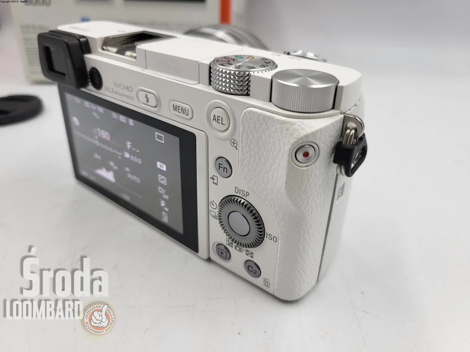 aparat-sony-alpha-a6000-komplet-w-zestawie-korpus