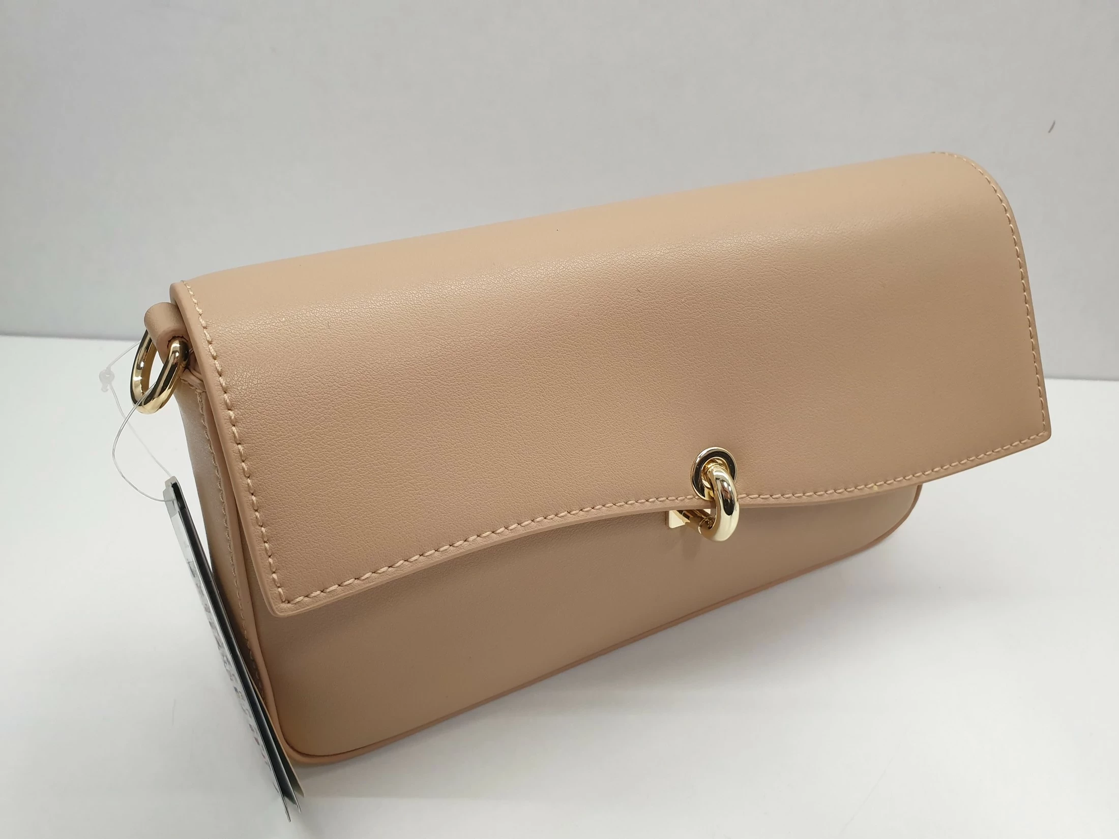 torebka-damska-listonoszka-gino-rossi-cs6863-stan-powystawowy