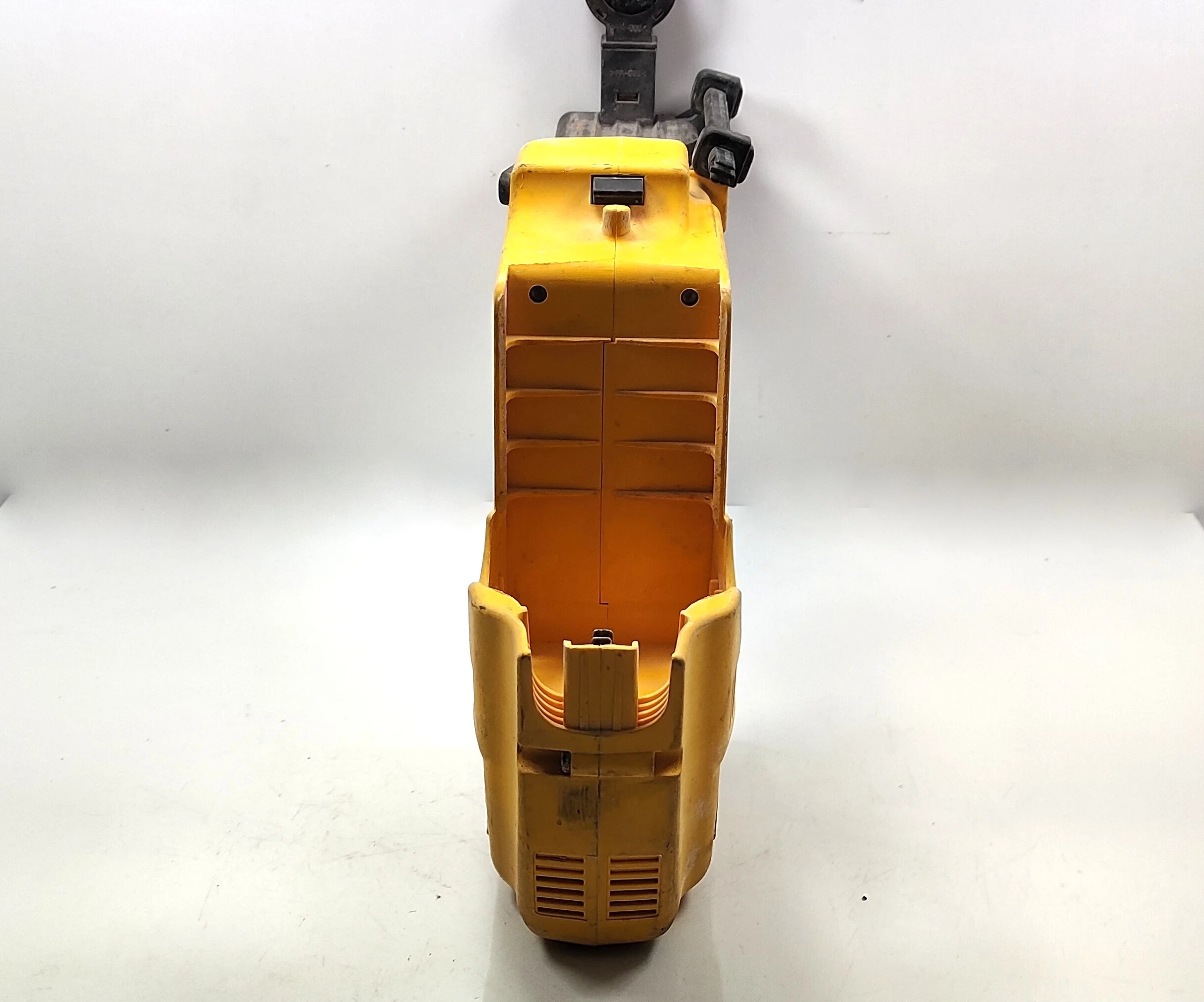 dewalt-d25300dh-system-odsysania-pylu-rodzaj-ssawka