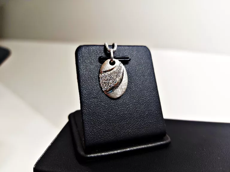 delikatna-owalna-zawieszka-19g-srebro-925-rodzaj-2205-2