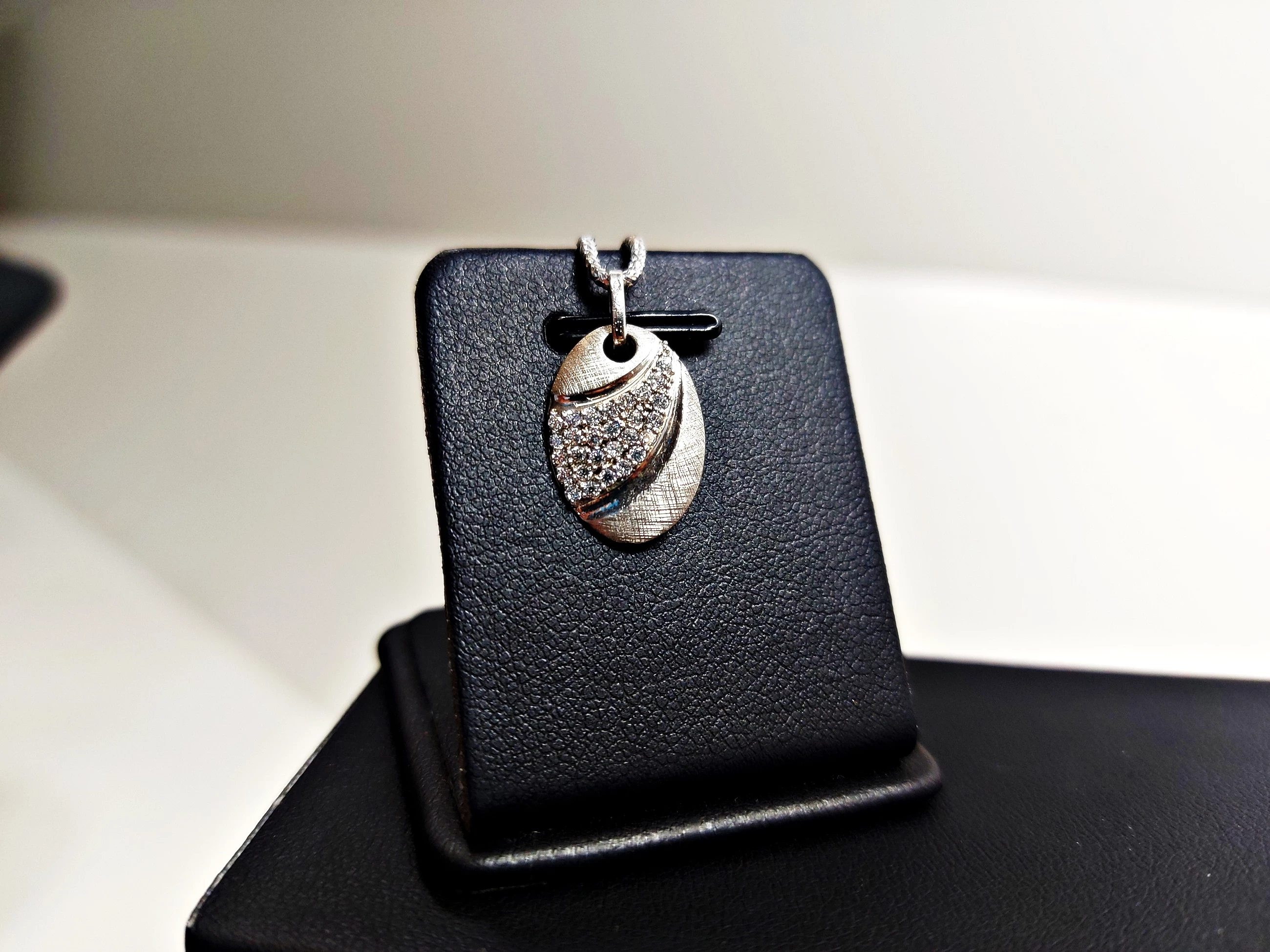 delikatna-owalna-zawieszka-19g-srebro-925-rodzaj-2205-2