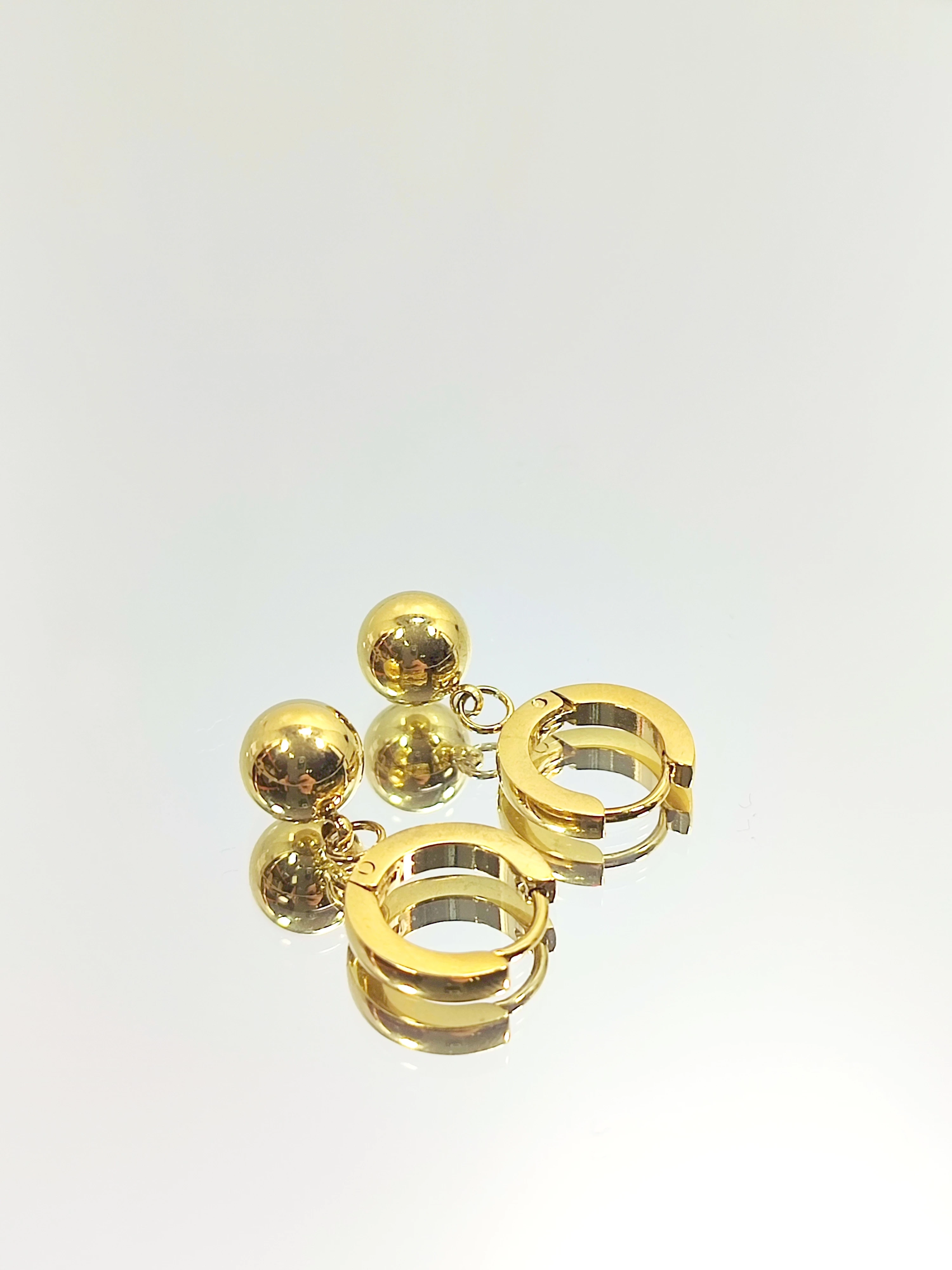 kolczyki-kulki-ze-stali-chirurgicznej-pozlacane-rodzaj-zapiecia-2207-1