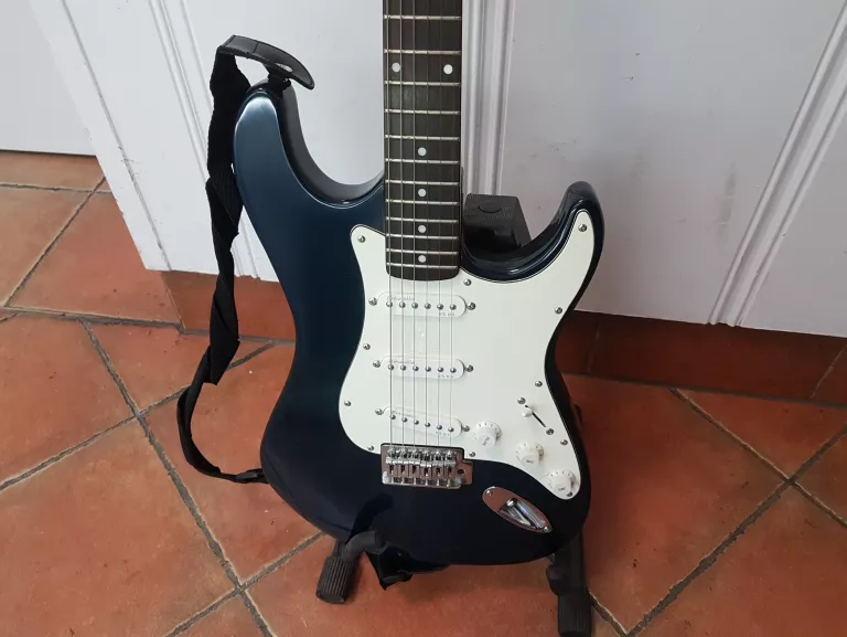 GITARA ELEKTRYCZNA TANGLEWOOD NEVADA FST-32K LITE