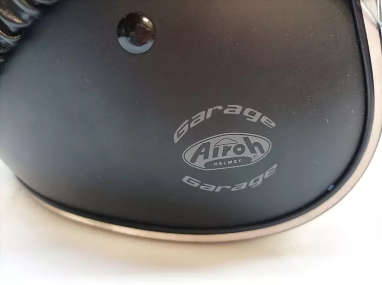 KASK AIROH GARAGE HELMET R.M