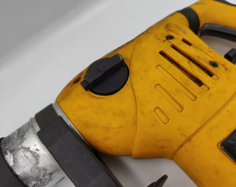 MŁOTOWIERTARKA MŁOT UDAROWY JCB RHD 950 SDS PLUS