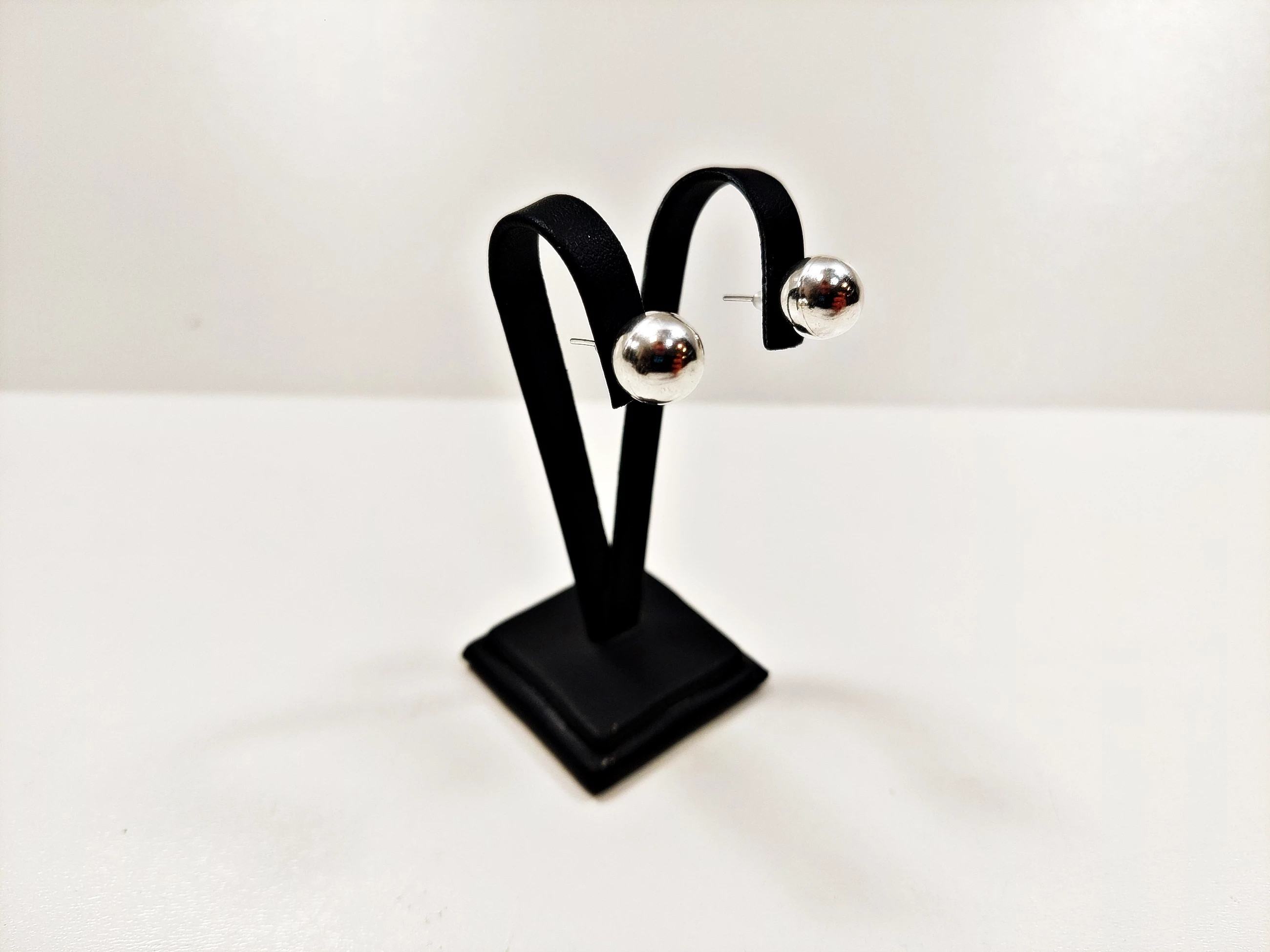 bardzo-ladne-srebrne-kolczyki-kuleczki-23g-925-rodzaj-2205-2