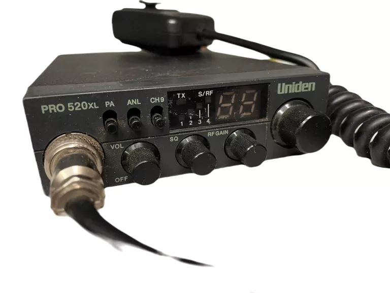 CB RADIO UNIDEN PRO 520XL + ANTENA SIRIO