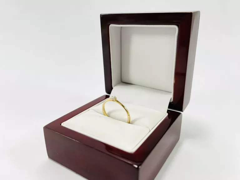 zloty-750-pierscionek-z-brylantem-013ct-rozmiar-14-certyfikat-diament-stan-11323-2