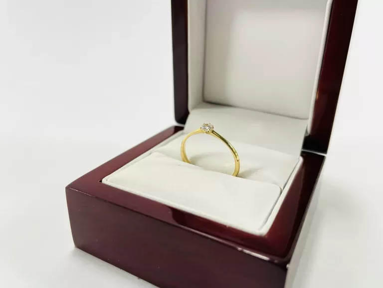 zloty-750-pierscionek-z-brylantem-013ct-rozmiar-14-certyfikat-diament-motyw-129129-246990