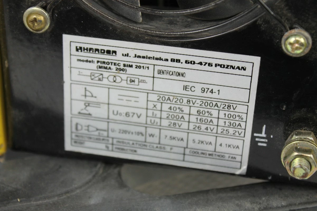 spawarka-inwerterowa-sim-2011-pirotec-z-walizka-marka-pirotec