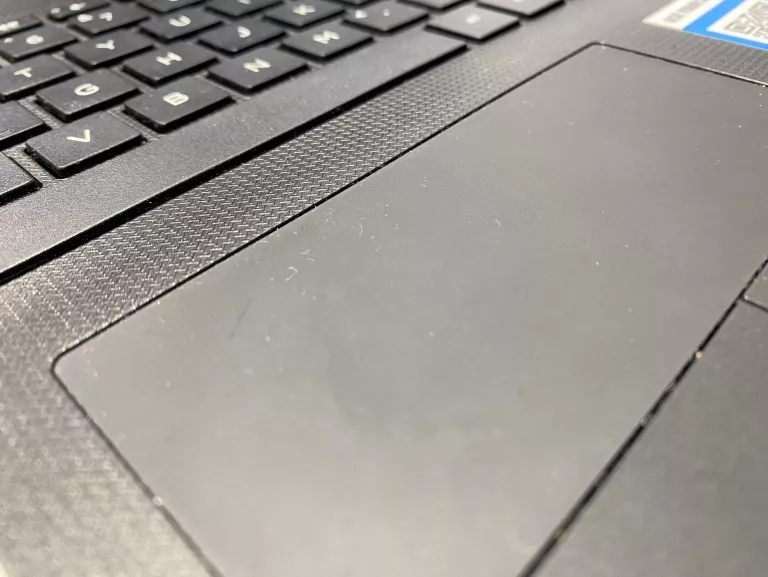 LAPTOP  HP 15-BS020WM Z ZASILACZEM I TORBĄ