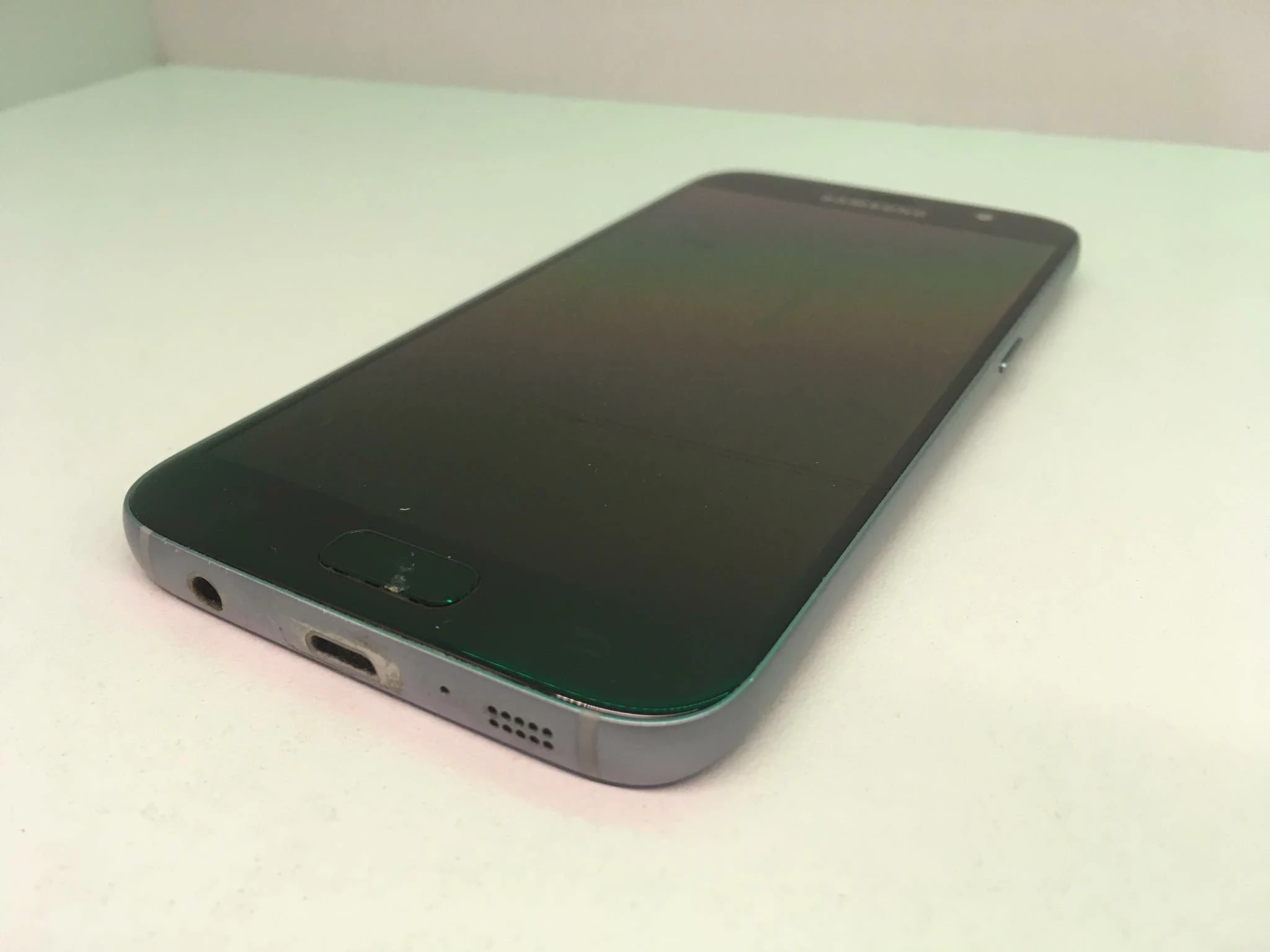 telefon-samsung-galaxy-s7-kolor-czarny