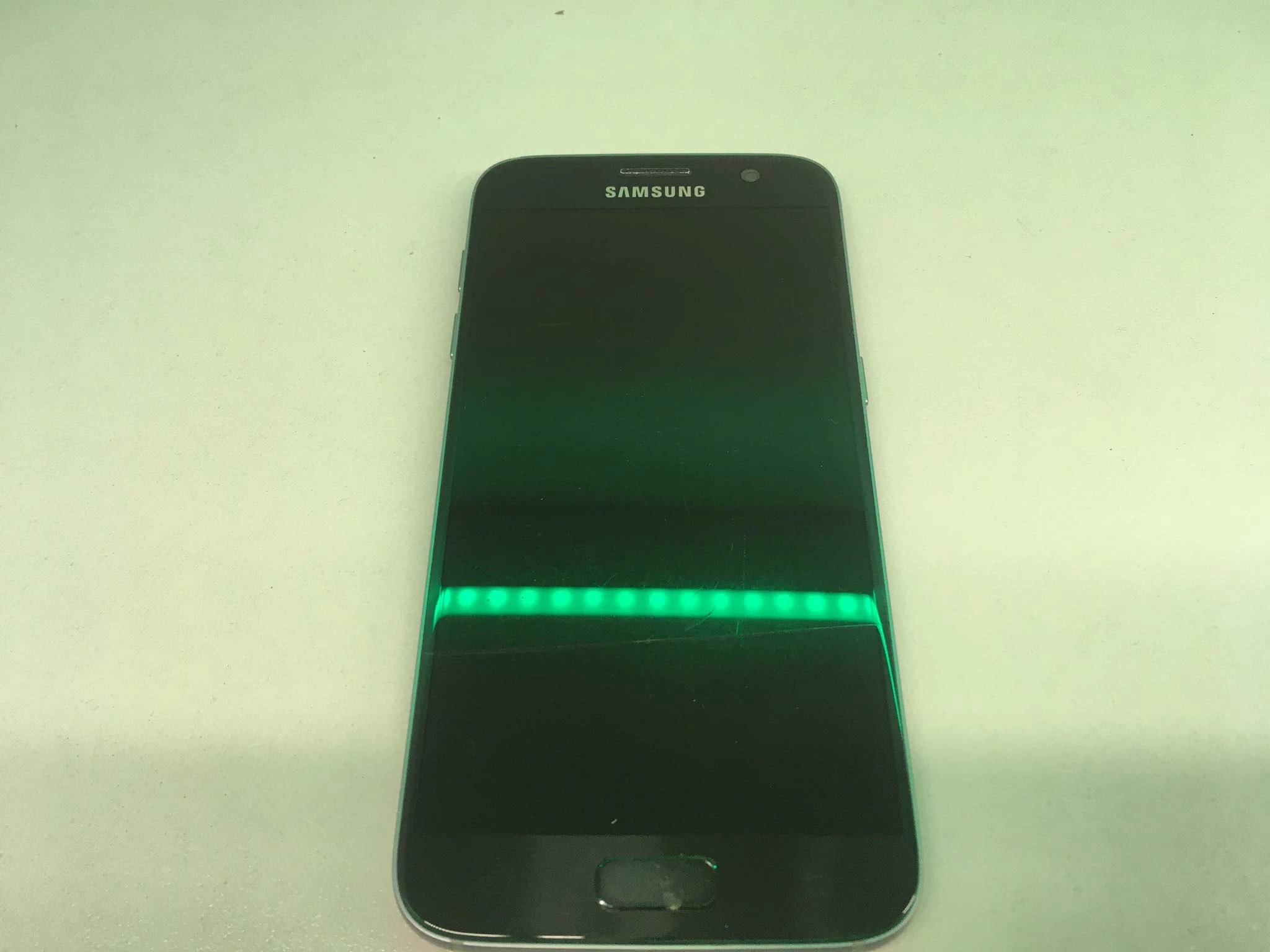 telefon-samsung-galaxy-s7-przekatna-ekranu-510