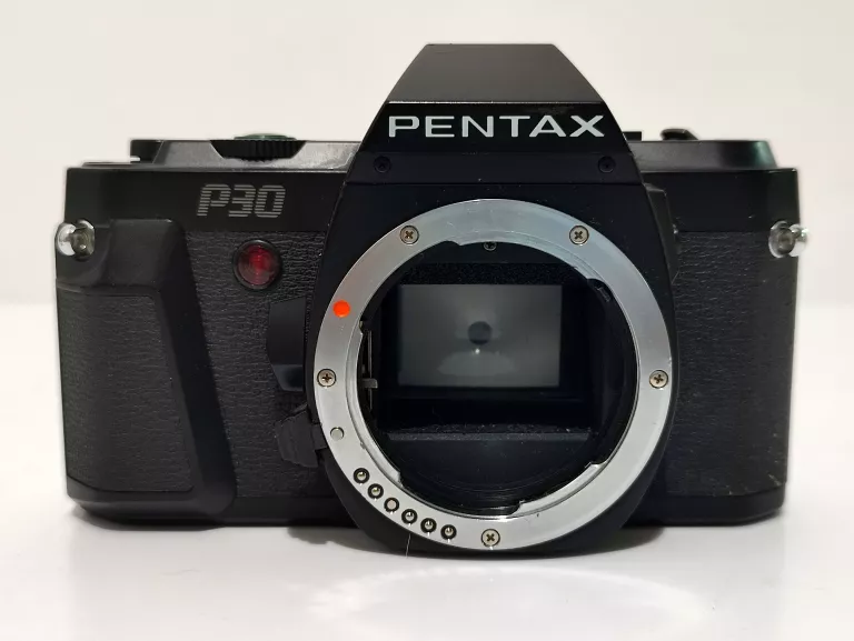 APARAT ANALOGOWY PENTAX P30 B/N