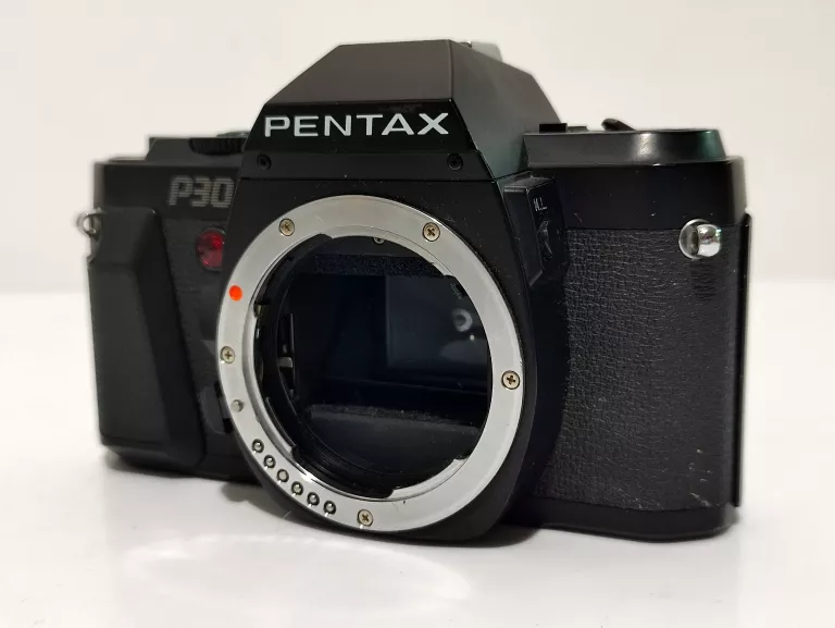 APARAT ANALOGOWY PENTAX P30 B/N