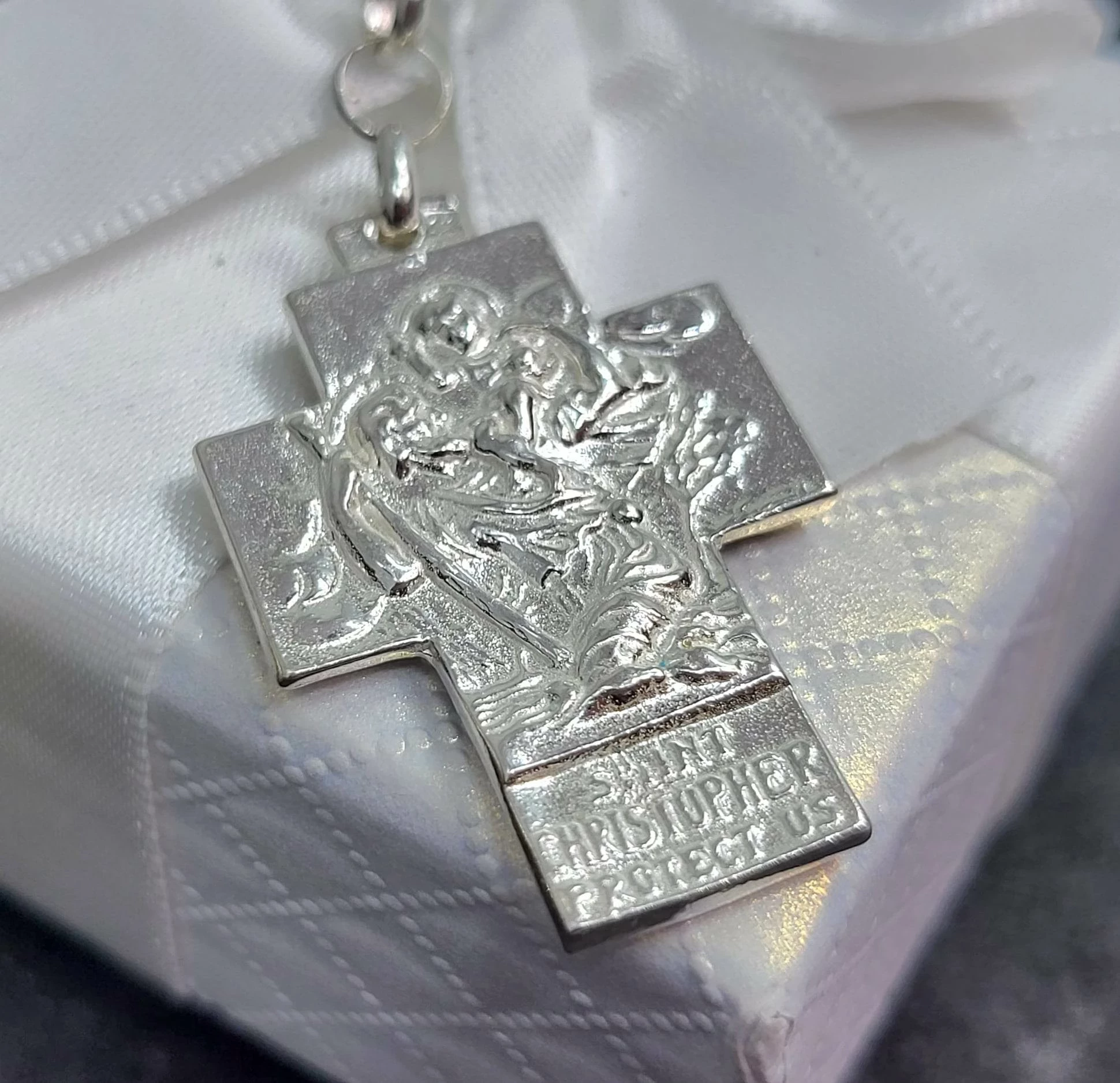 srebrny-krzyzyk-zawieszka-pr925-typ-krzyze