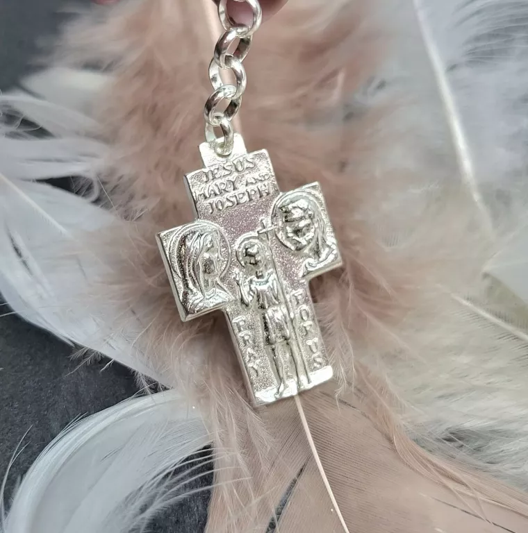 srebrny-krzyzyk-zawieszka-pr925-rynek-38-paczkow-adben