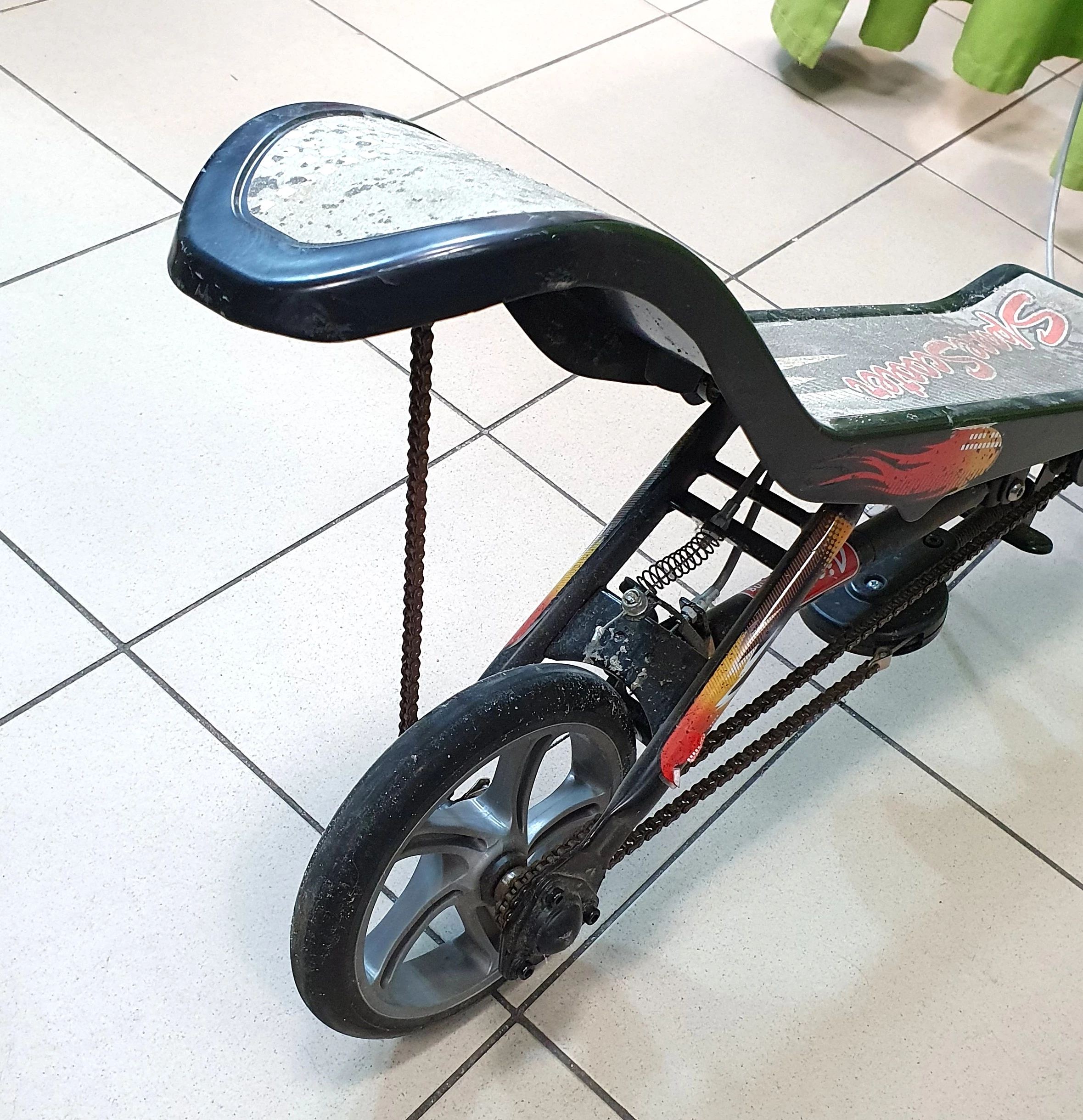 hulajnoga-space-scooter-z-napedem-mechanicznym-wysokosc-kierownicy-1