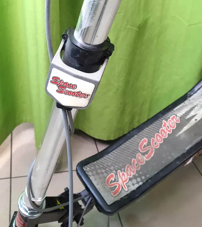 hulajnoga-space-scooter-z-napedem-mechanicznym-stan-uzywany