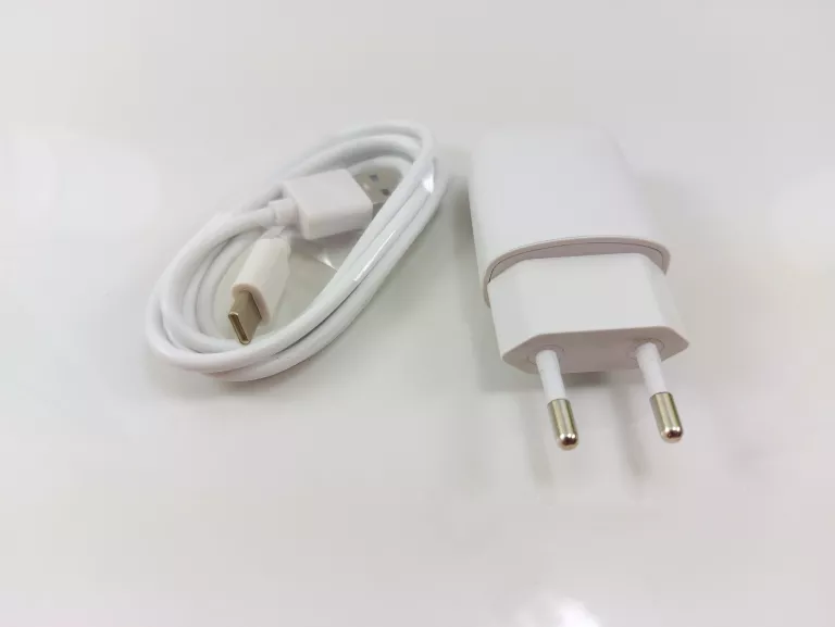 4-ladowarka-usb-c-stan-uzywany