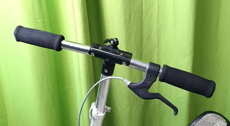 hulajnoga-space-scooter-z-napedem-mechanicznym-rodzaj-pozostale