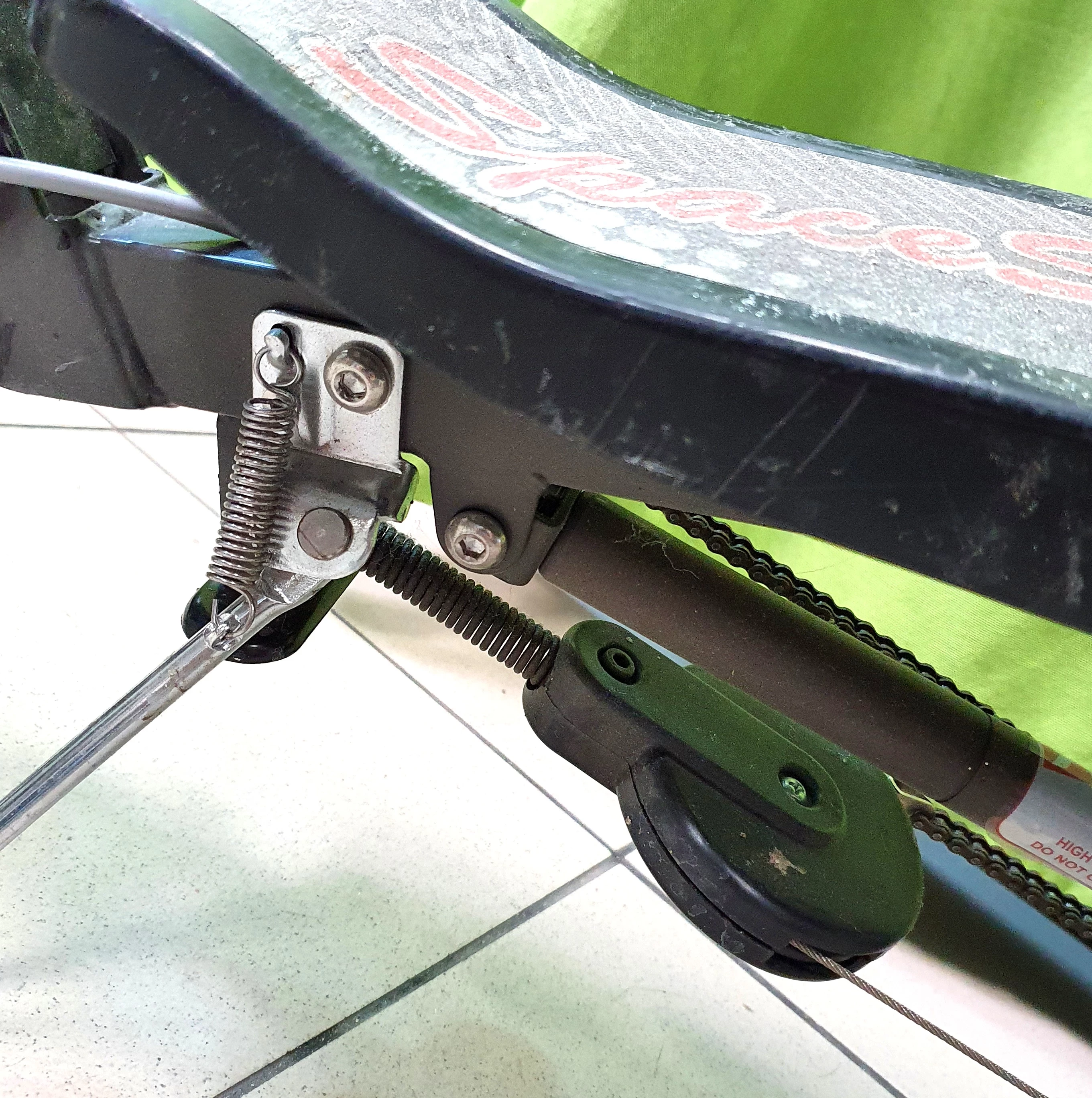 hulajnoga-space-scooter-z-napedem-mechanicznym-ean-gtin-6951446830024