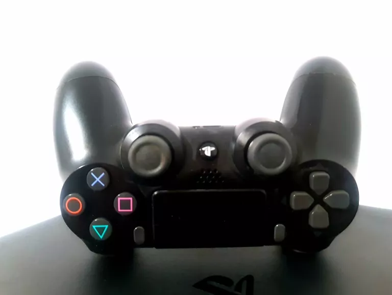 KONSOLA PS4 SLIM 1TB