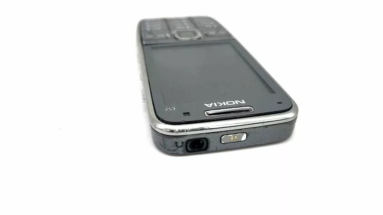 TELEFON NOKIA E52