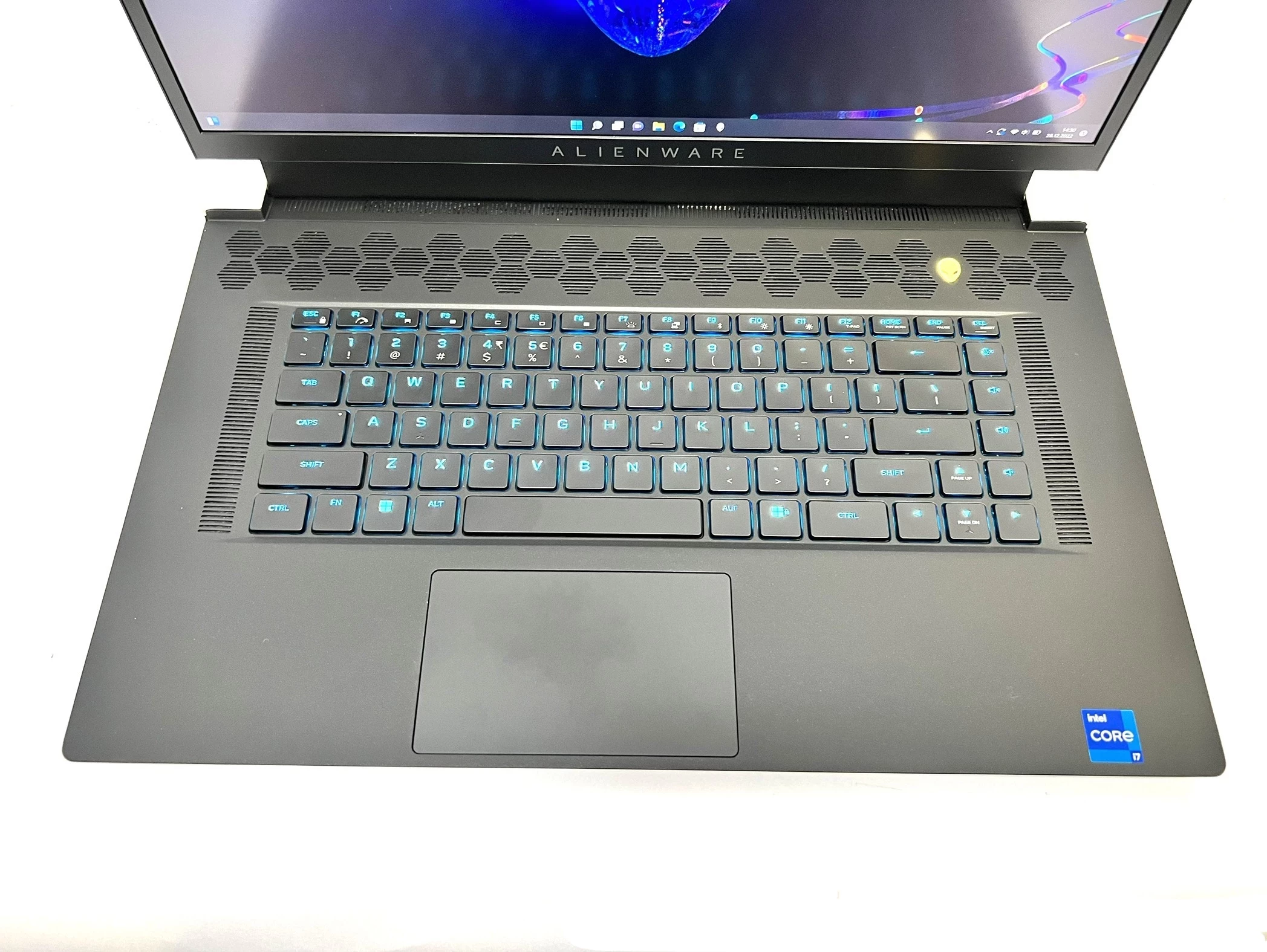laptop-dell-alienware-x17-r2-i7-rtx-3080-ti-2tb-rozdzielczosc-px-1920-x-1080