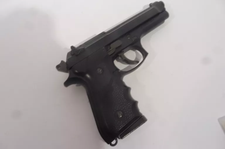 REPLIKA PISTOLET ASG BERETTA 92FS CAL 6MM