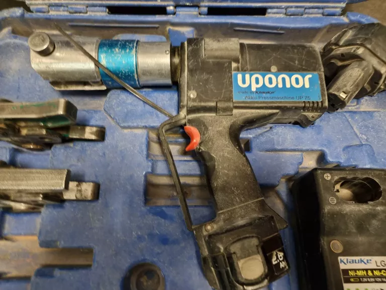 UPONOR S-PRESS ZACISKARKA ELEKTRYCZNA UP 75