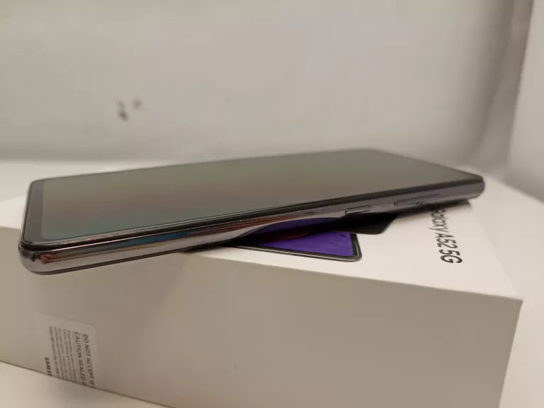 TELEFON SAMSUNG GALAXY A52 5G ZABLOKOWANY
