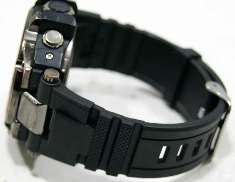 ŚWIETNY ZEGAREK G-SHOCK CASIO 5369 MTG S1000D