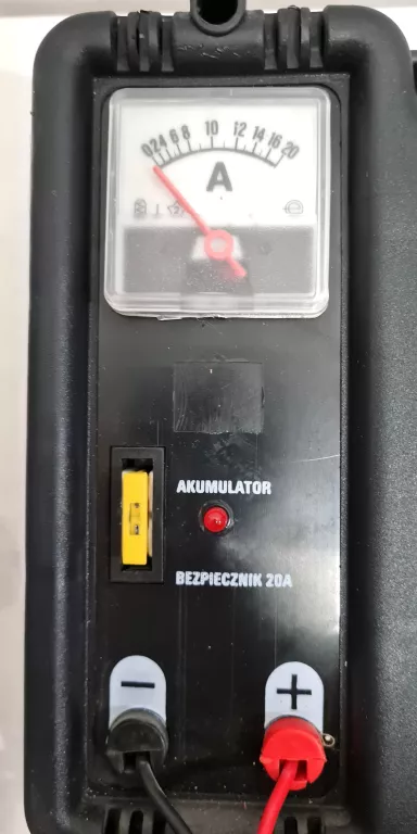 prostownik-kukla-prostownik-bk120615-12v-natezenie-maksymalne-15