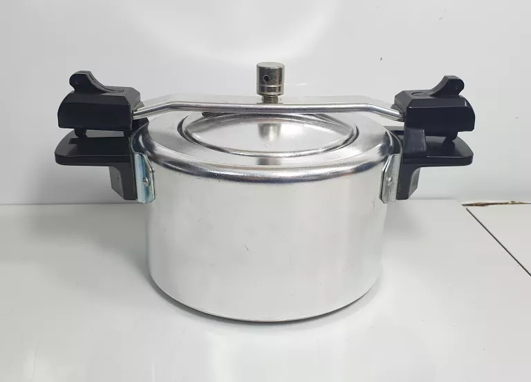 szybkowar-wegierski-kukta-4l-rybnicka-3-gliwice-g1