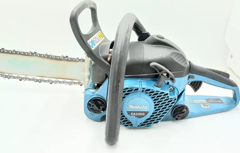 PIŁA MAKITA EA3200S